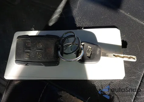 2015 Chevrolet Suburban 1500 Lt z USA, uszkodzony, nr VIN 1GNSCJKC0FR293455